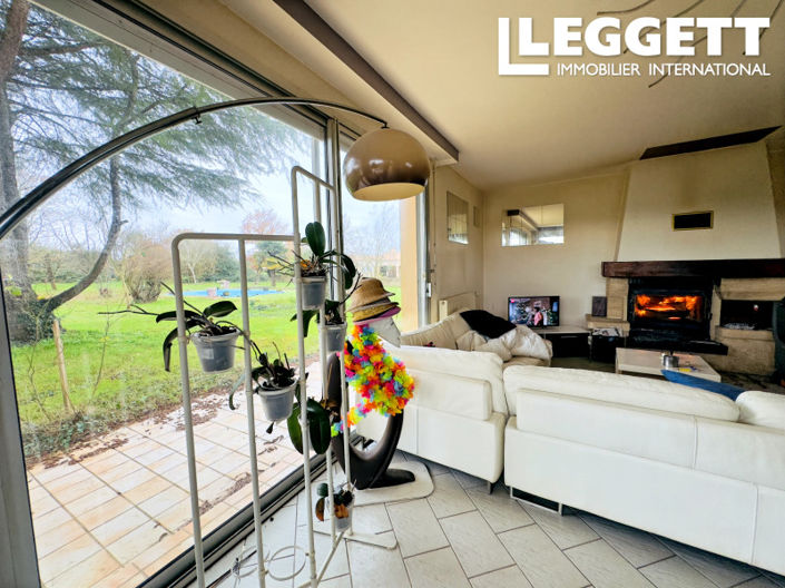 Image No.7-4 Bed House for sale