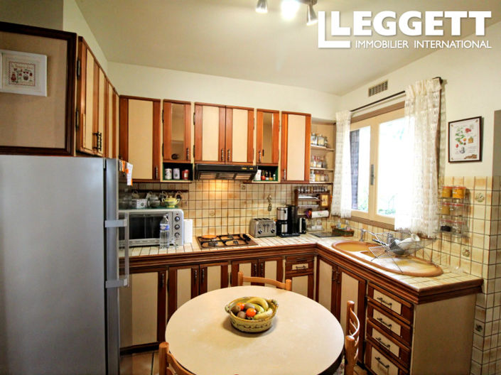 Image No.6-4 Bed House for sale