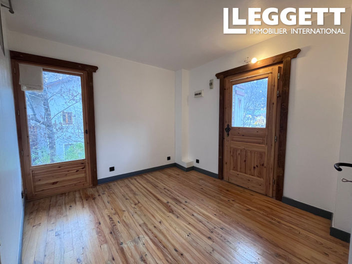 Image No.4-4 Bed House for sale