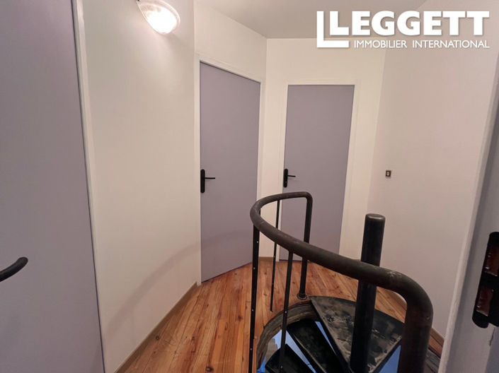 Image No.7-4 Bed House for sale