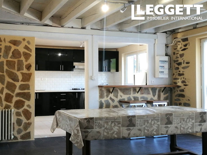 Image No.2-4 Bed House for sale