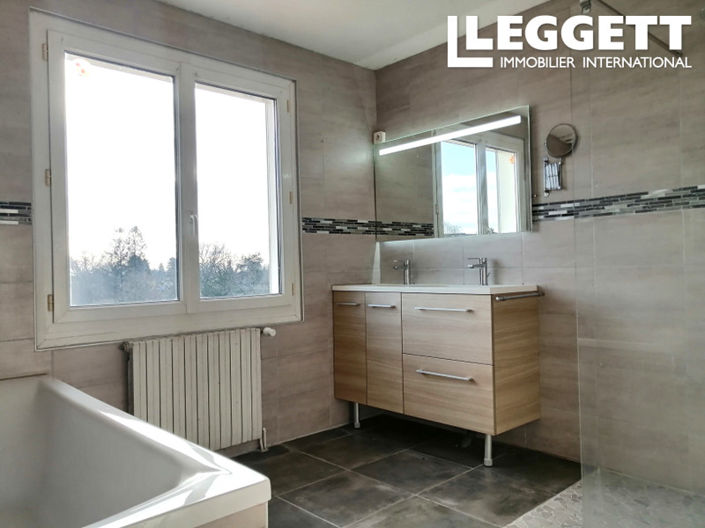 Image No.6-4 Bed House for sale