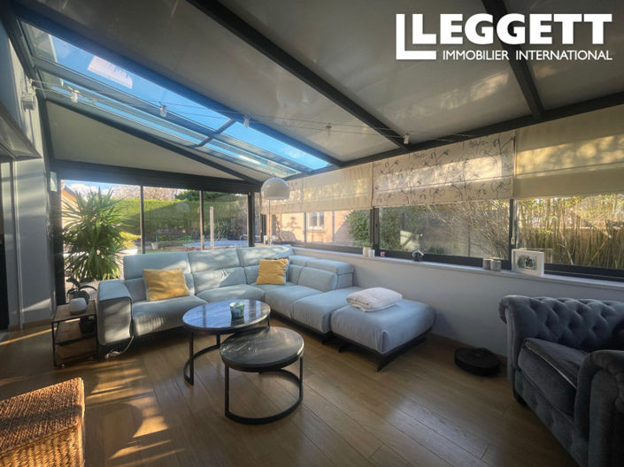 Image No.2-4 Bed House for sale