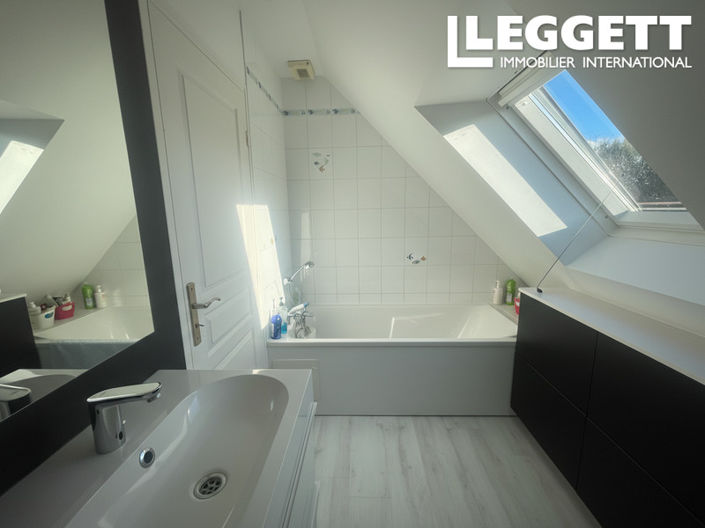 Image No.5-4 Bed House for sale