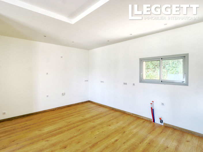 Image No.5-Maison de 4 chambres à vendre à Saint-Martin-de-Castillon