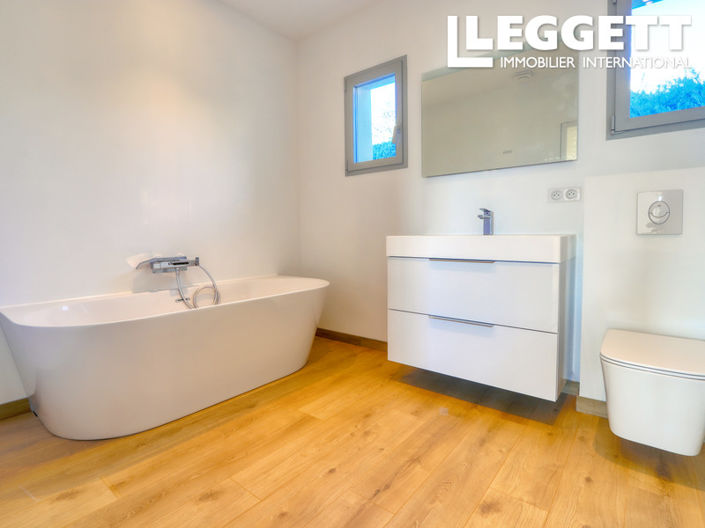 Image No.8-Maison de 4 chambres à vendre à Saint-Martin-de-Castillon