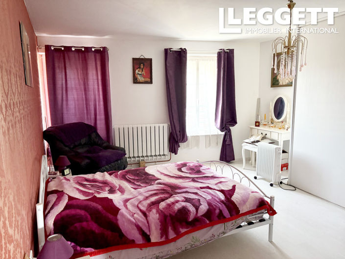 Image No.4-5 Bed House for sale