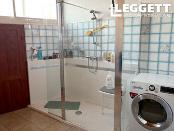 ahr0chm6ly9jzg4uagvzdglhlmltbw8vaw1hz2uvvevom