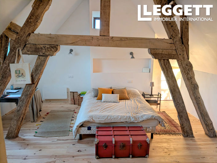 Image No.8-4 Bed House for sale