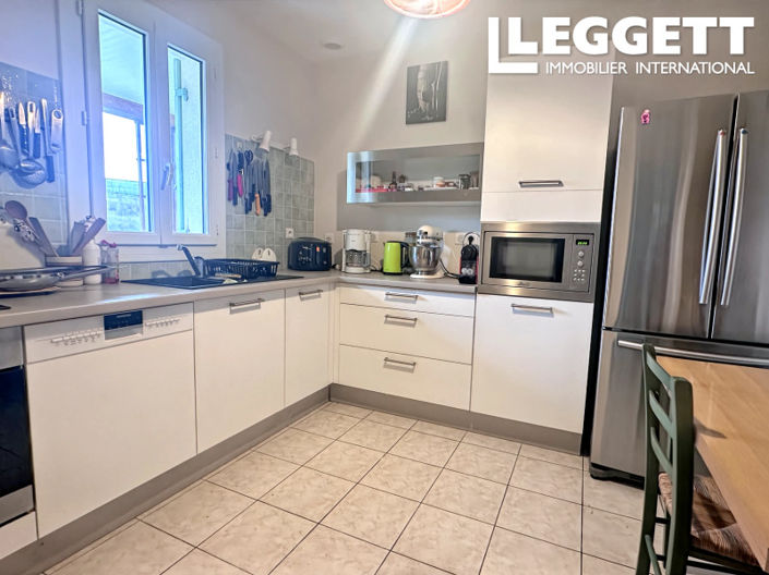 Image No.6-2 Bed House for sale