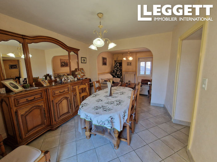 Image No.6-3 Bed House for sale