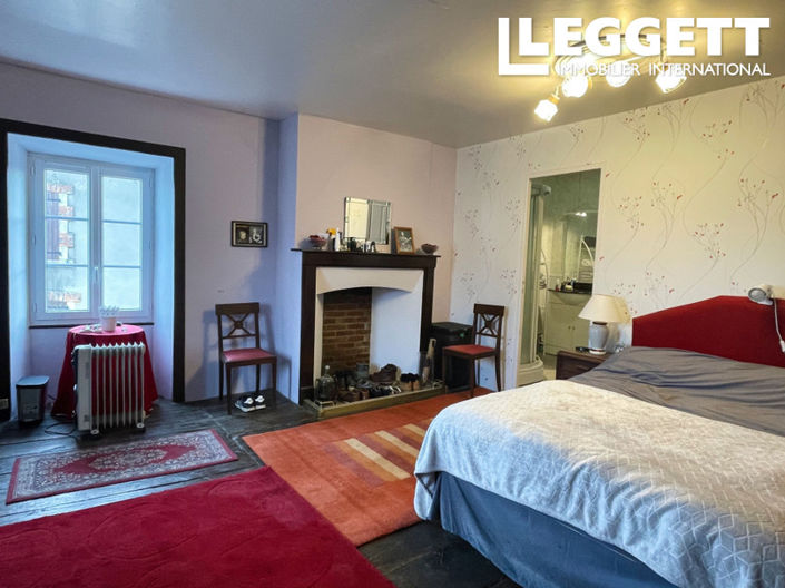 Image No.7-3 Bed House for sale