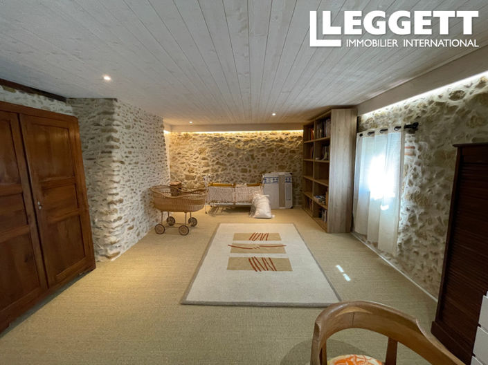 Image No.7-3 Bed House for sale