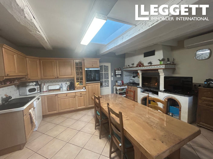 Image No.2-4 Bed House for sale