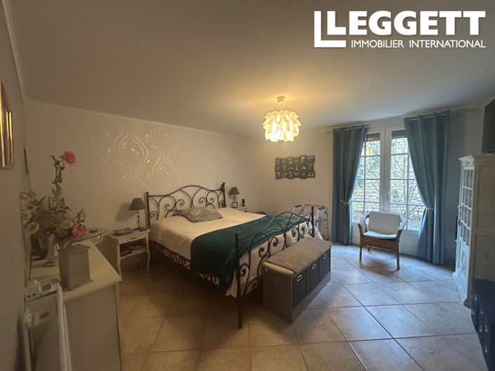 Image No.6-4 Bed House for sale