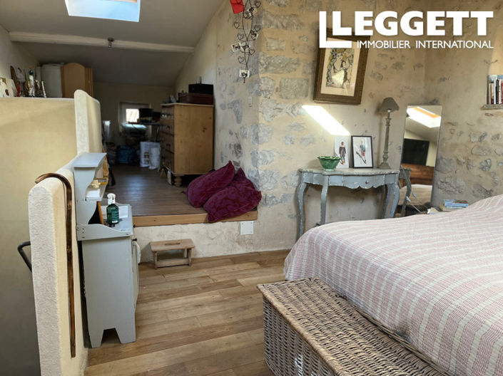 Image No.4-4 Bed House for sale