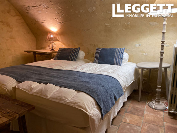 Image No.7-4 Bed House for sale