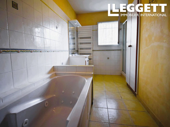 Image No.5-5 Bed House for sale