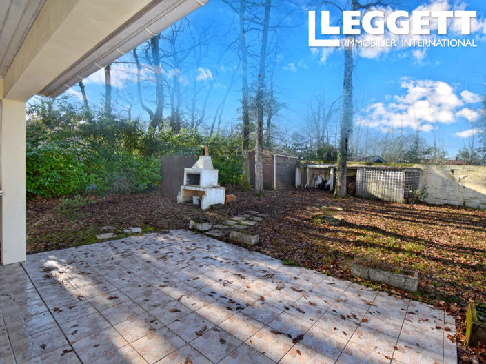 Image No.5-5 Bed House for sale