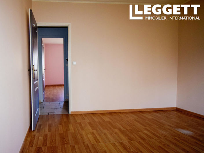 Image No.7-5 Bed House for sale