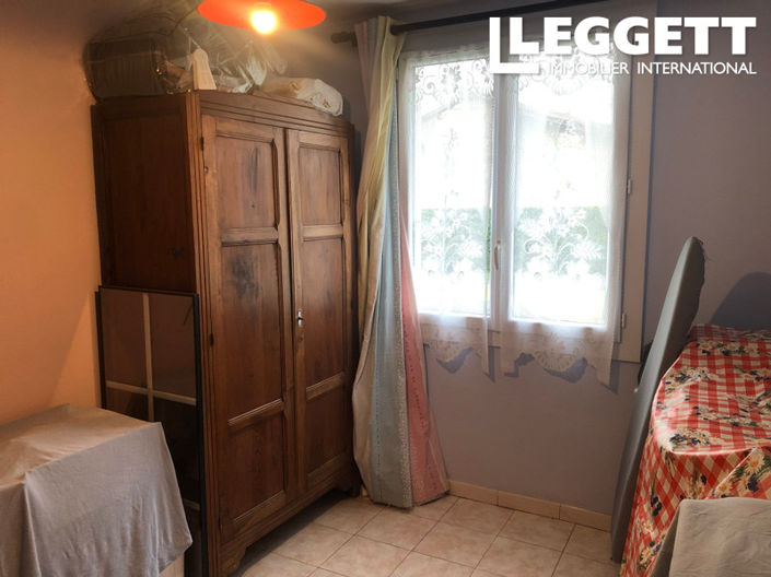 Image No.6-3 Bed House for sale