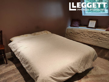 ahr0chm6ly9jzg4uagvzdglhlmltbw8vaw1hz2uvvevom