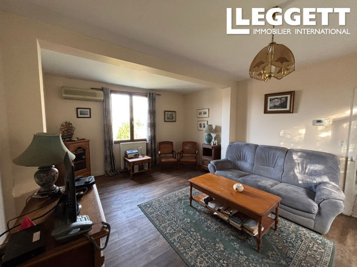 Image No.8-1 Bed House for sale