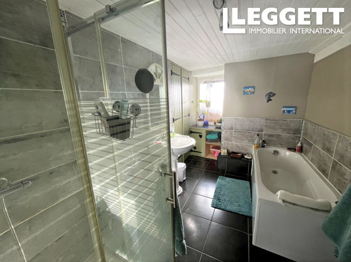 Image No.4-Maison de 3 chambres à vendre à Peyrat-le-Château