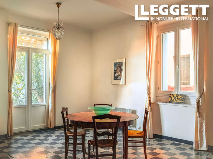 Image No.3-5 Bed House for sale