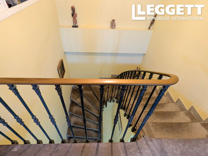 Image No.5-5 Bed House for sale