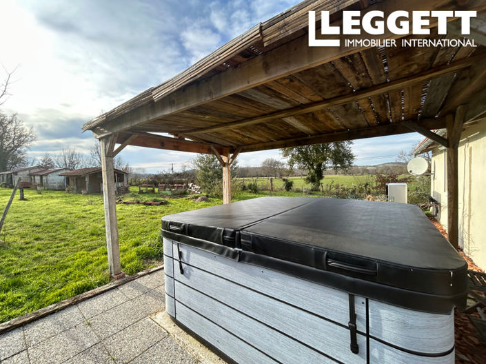 Image No.9-2 Bed House for sale