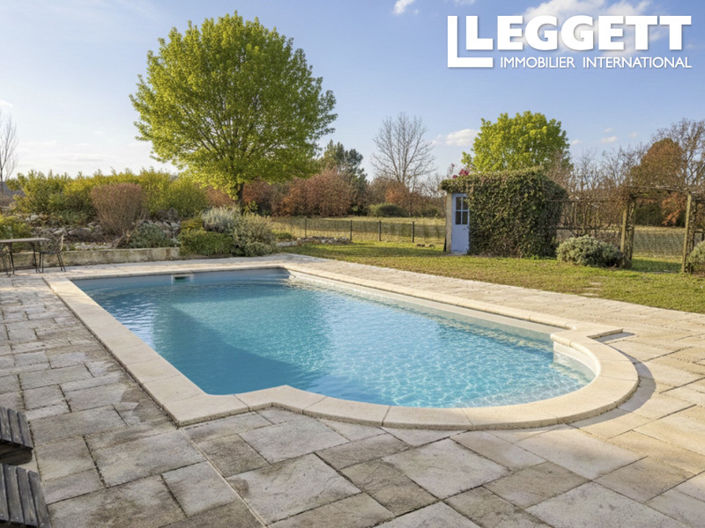 Image No.2-4 Bed House for sale