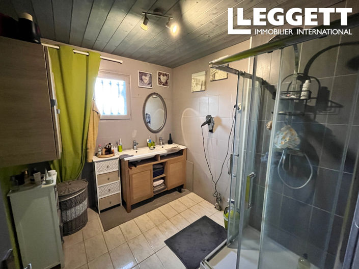 Image No.10-3 Bed House for sale