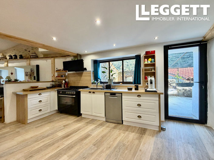 Image No.4-2 Bed House for sale