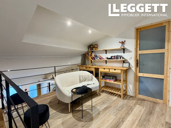 Image No.5-2 Bed House for sale