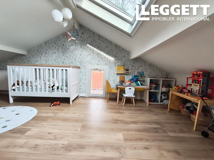 Image No.6-4 Bed House for sale