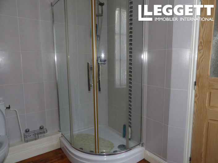 Image No.10-3 Bed House for sale