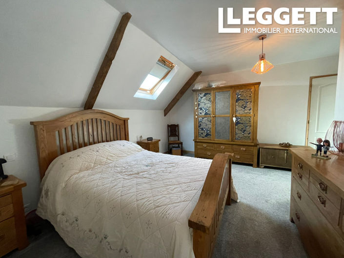 Image No.9-3 Bed House for sale