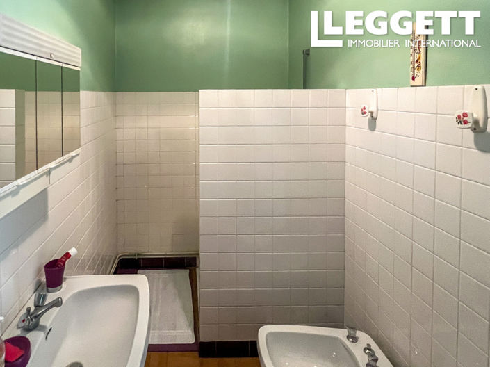 Image No.7-2 Bed House for sale