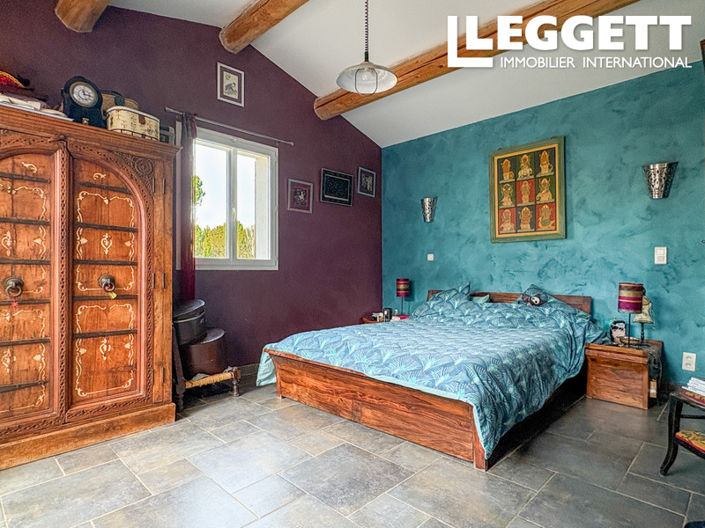 Image No.7-5 Bed House for sale