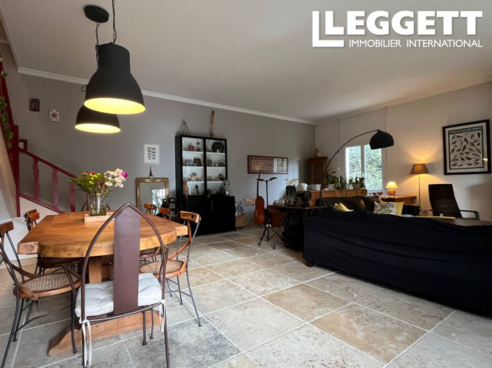 Image No.7-5 Bed House for sale