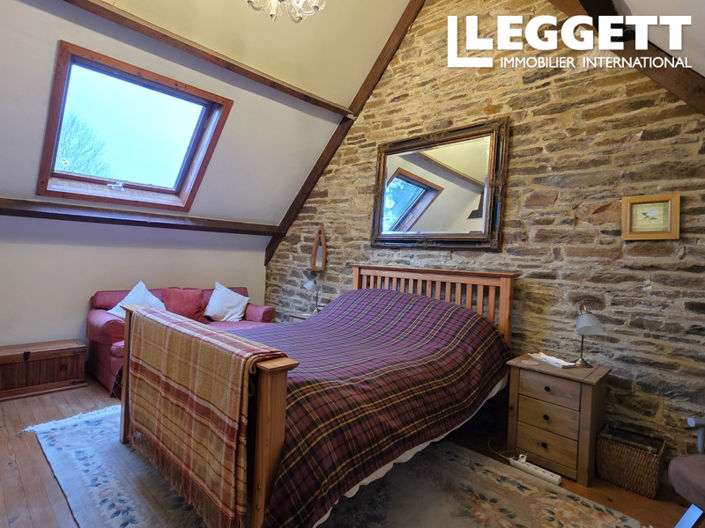 Image No.9-2 Bed House for sale