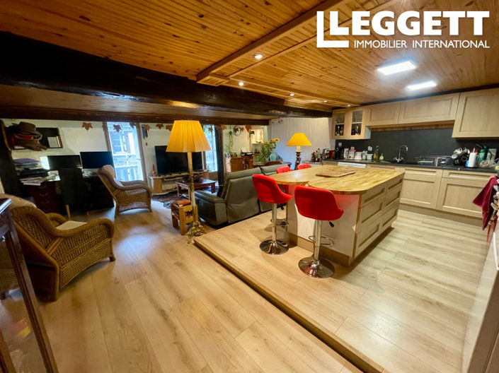 Image No.3-4 Bed House for sale