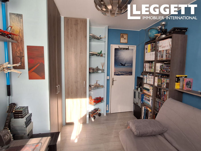 Image No.9-3 Bed Apartment for sale