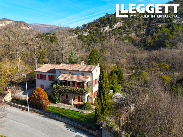 Image No.2-6 Bed House for sale