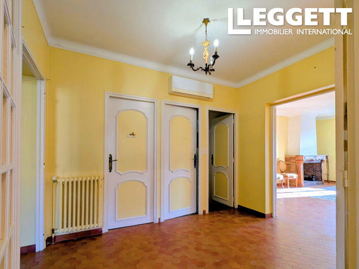 Image No.3-6 Bed House for sale