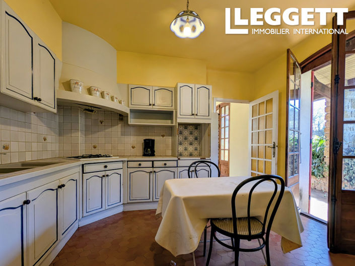 Image No.5-6 Bed House for sale