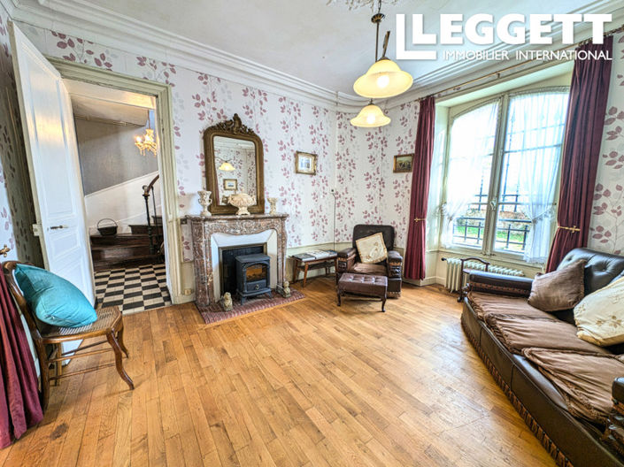 Image No.4-7 Bed House for sale