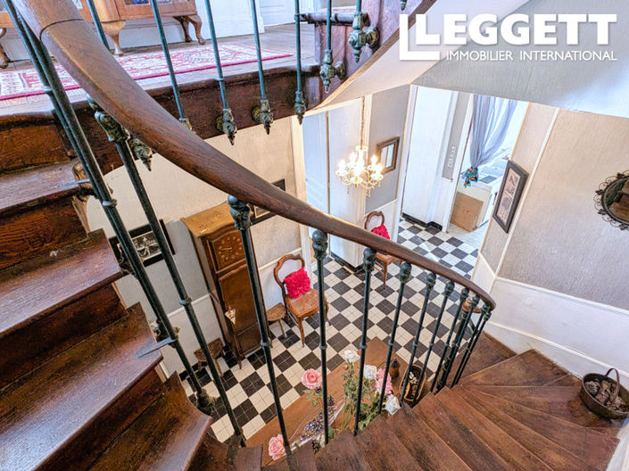 Image No.9-7 Bed House for sale