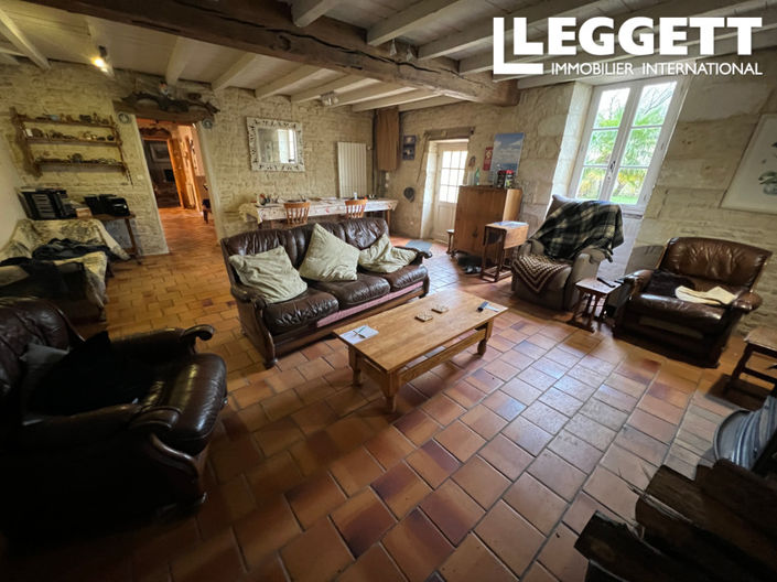 Image No.8-4 Bed House for sale